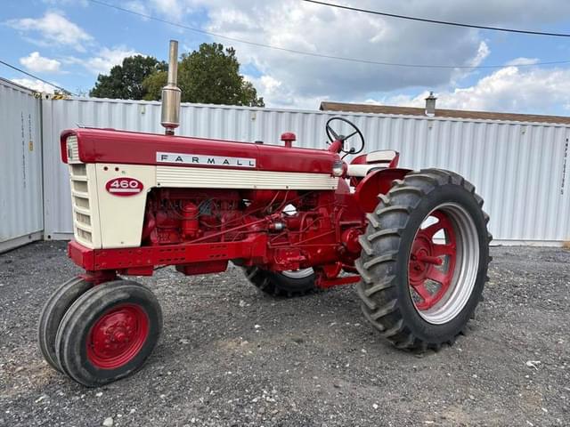 Image of Farmall 460 equipment image 1