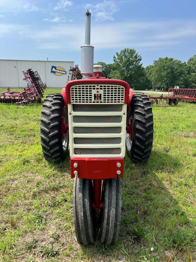 Image of Farmall 460 equipment image 4