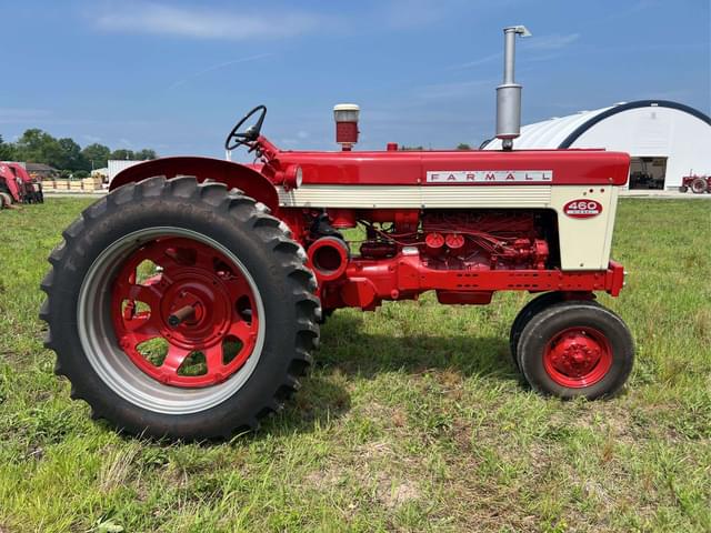 Image of Farmall 460 equipment image 1