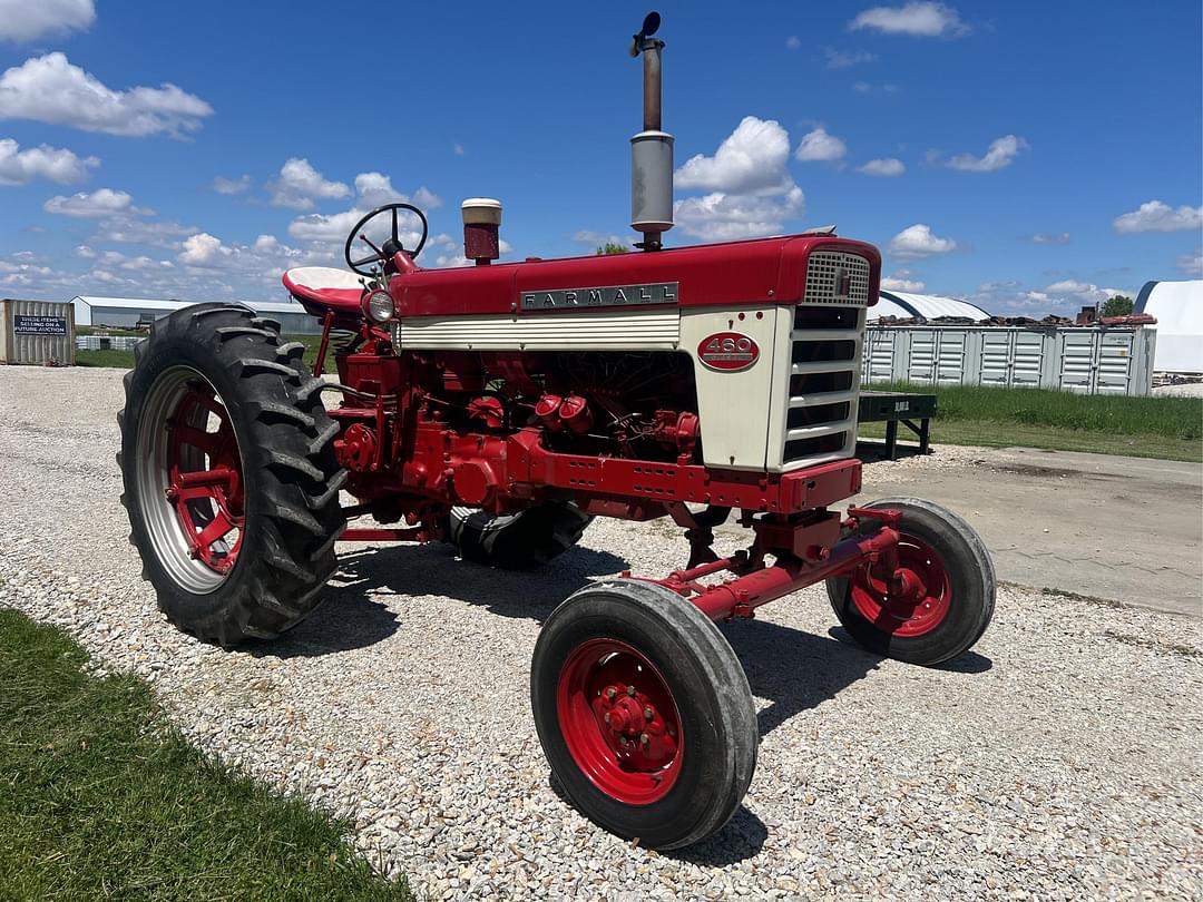 Image of Farmall 460 Primary image