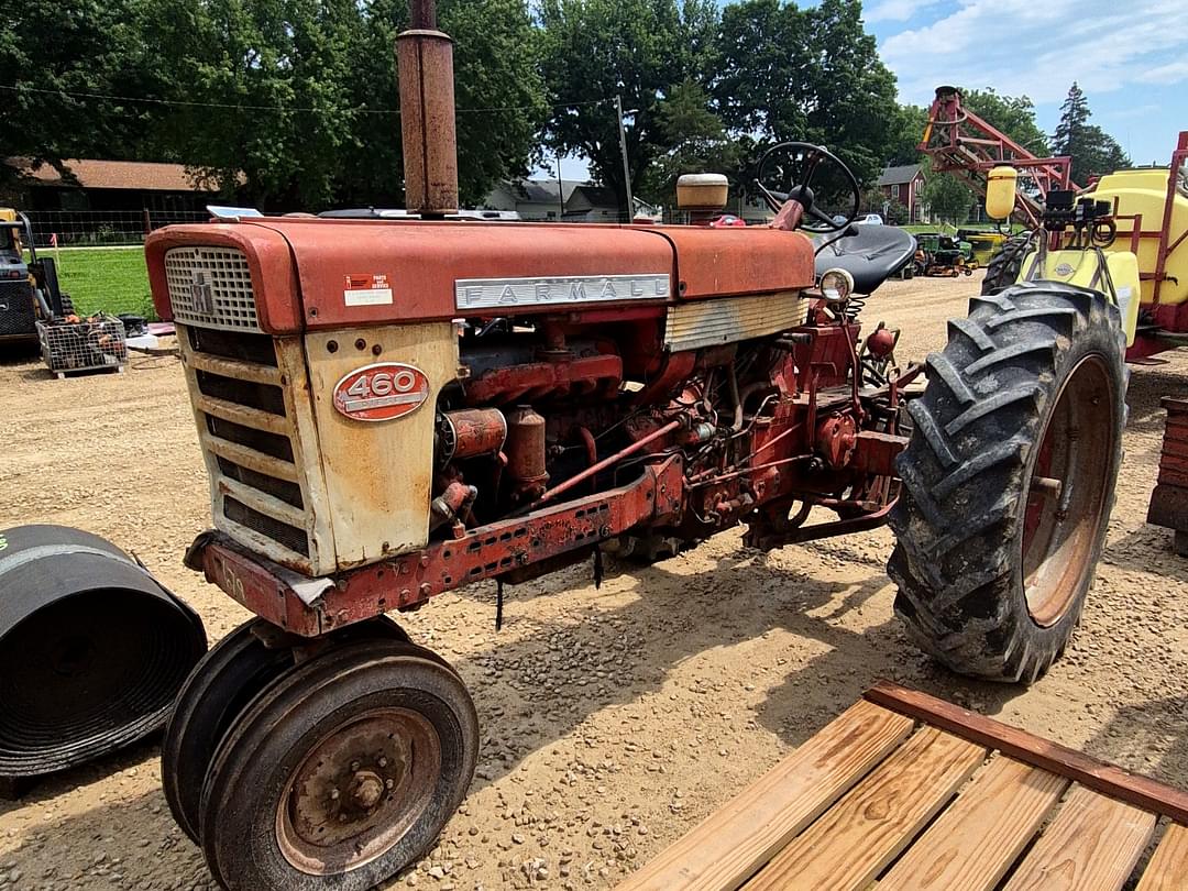 Image of Farmall 460 Primary image