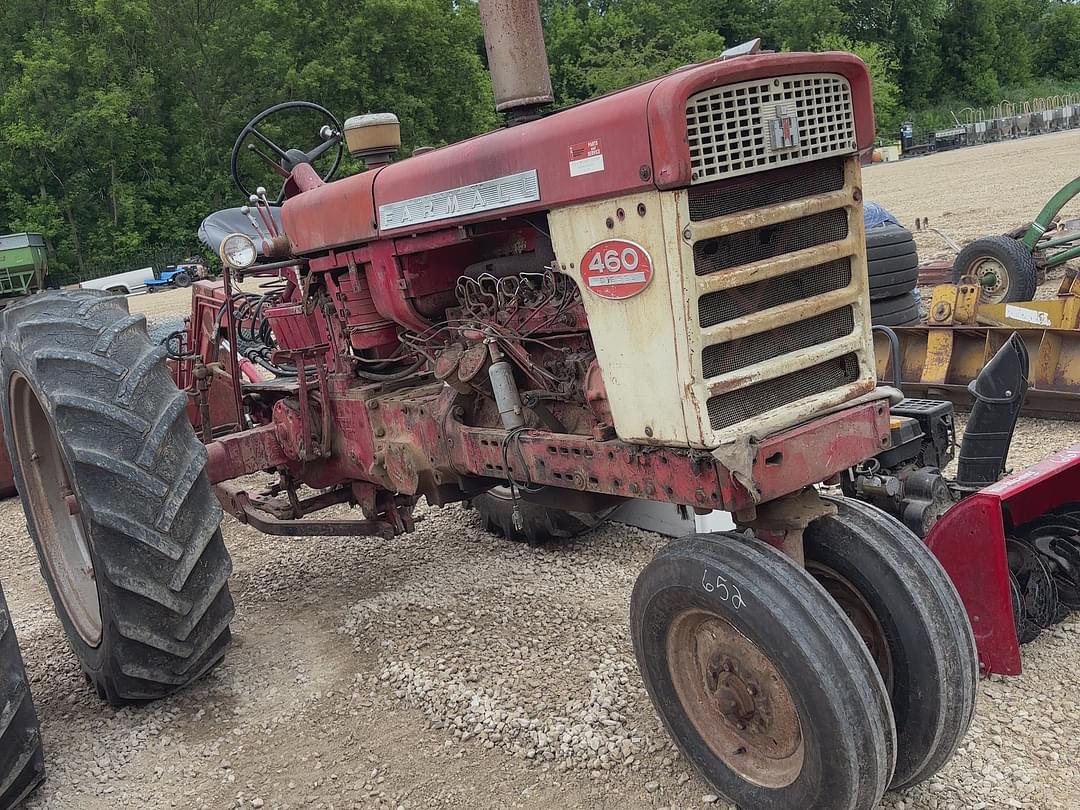 Image of Farmall 460 Primary image