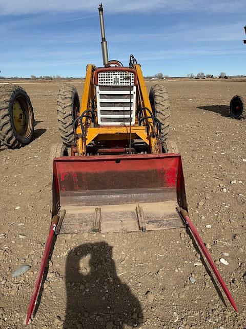 Image of Farmall 460 equipment image 1