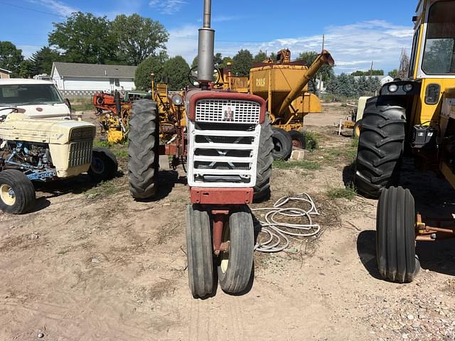 Image of Farmall 460 equipment image 2