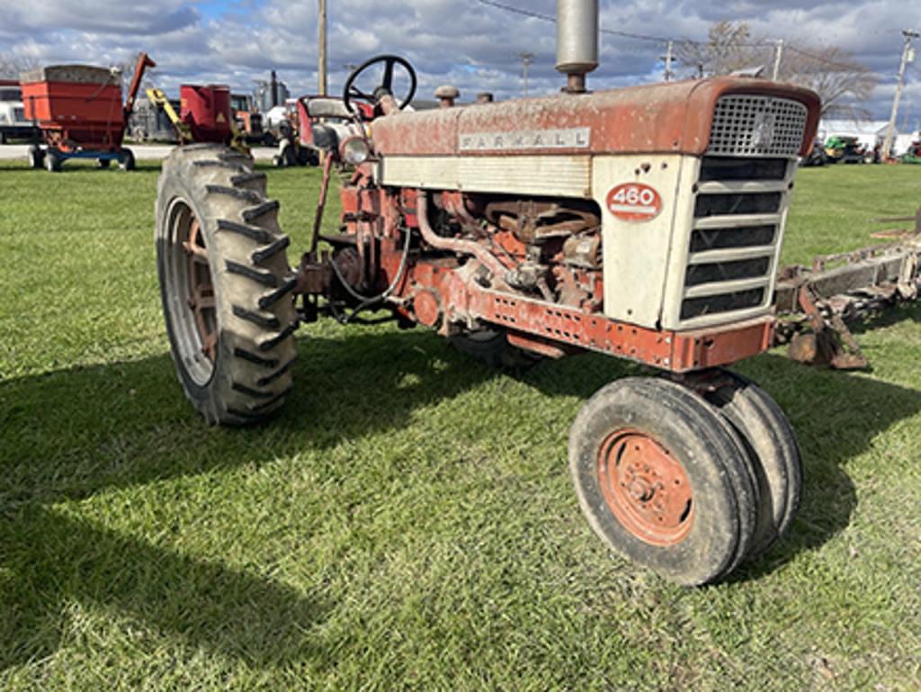 Image of Farmall 460 Primary image