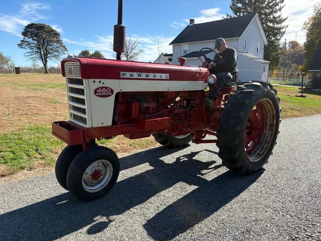 Image of Farmall 460 equipment image 4