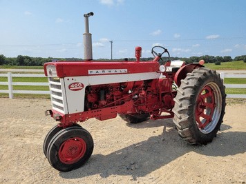 Main image International Harvester 460