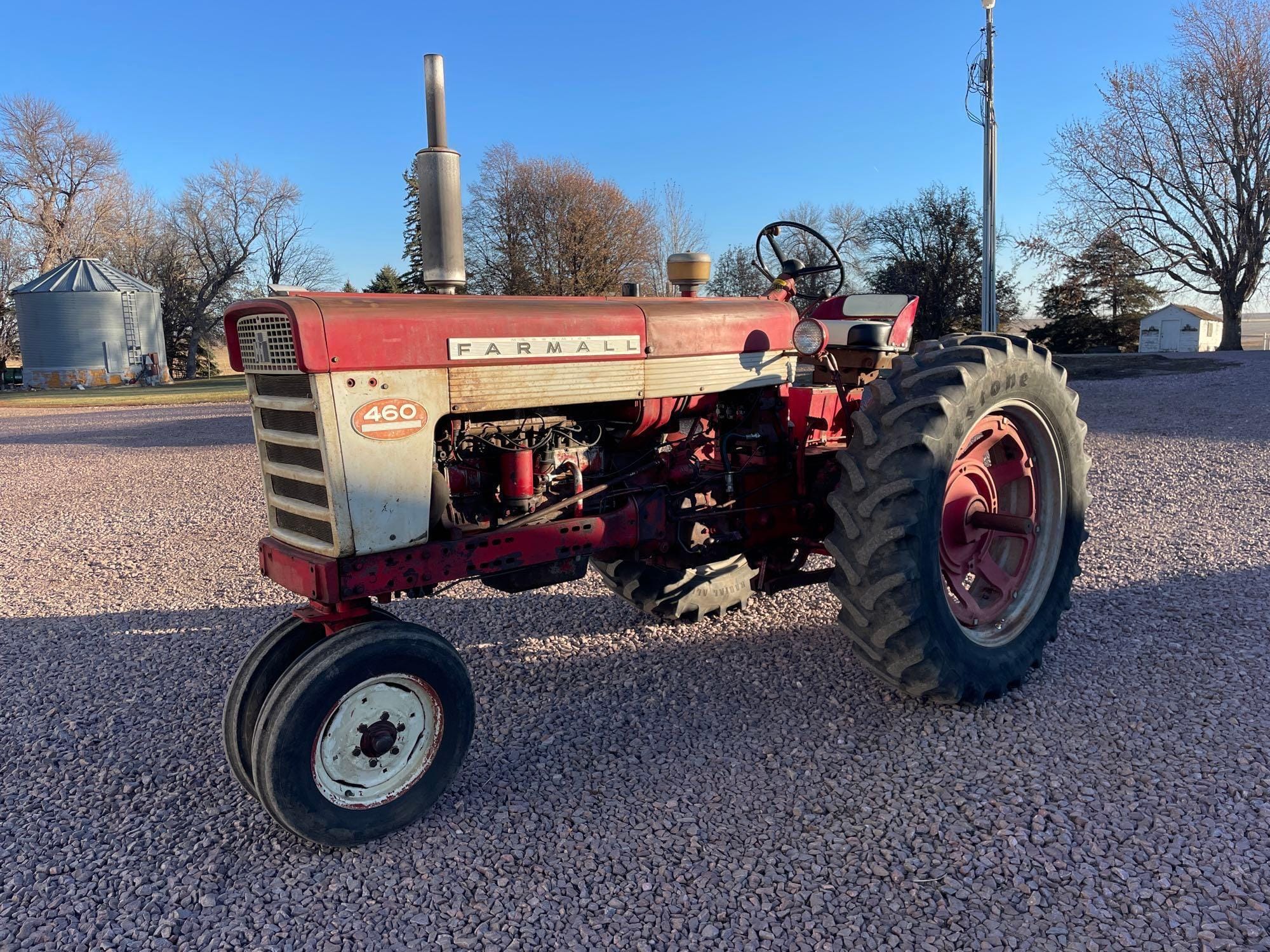 Main image Farmall 460