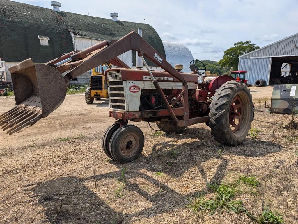 Image of Farmall 460 Primary image