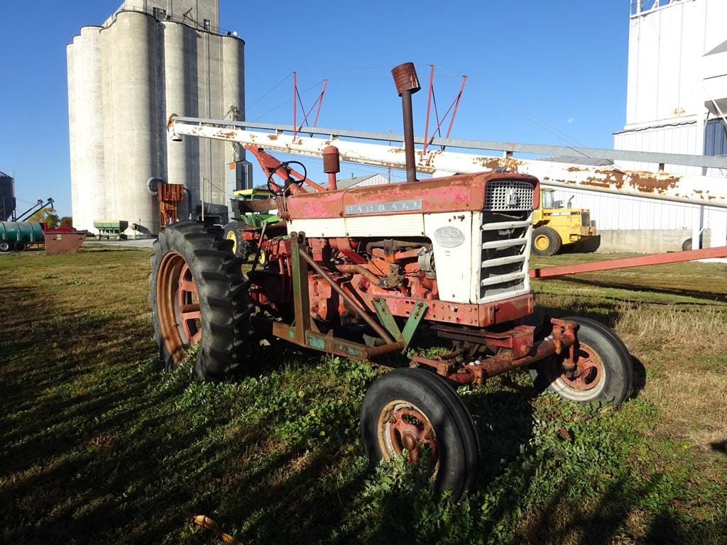 Main image International Harvester 460