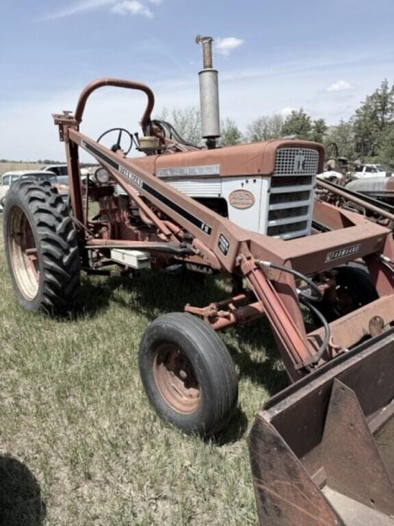 Farmall 460 Equipment Image0