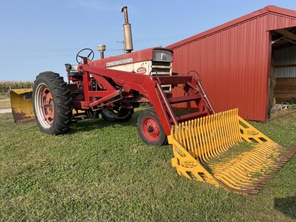 Image of Farmall 460 Primary image