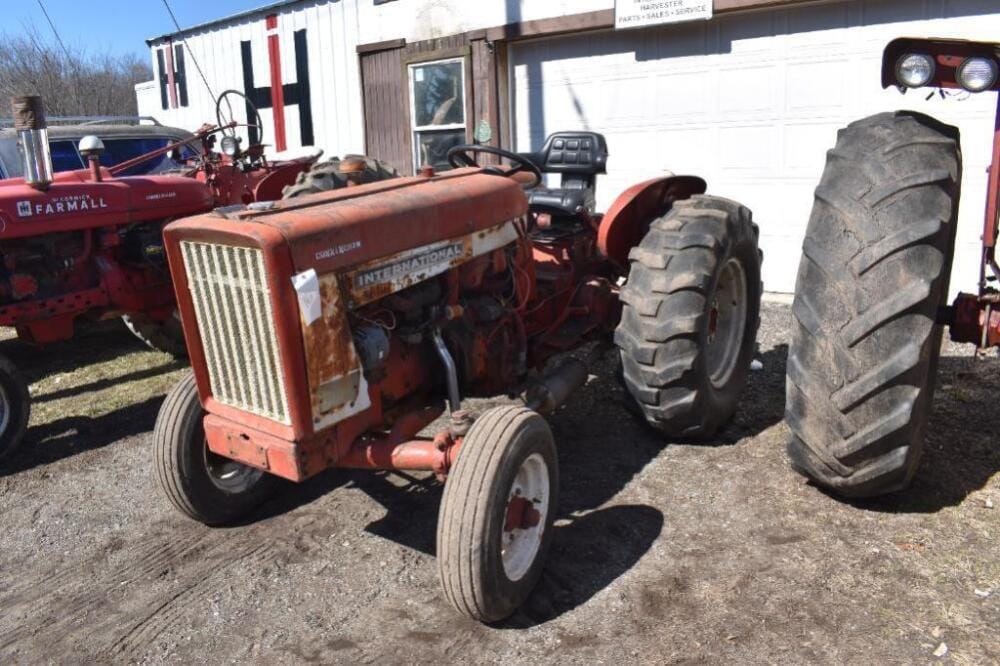 Main image International Harvester 504