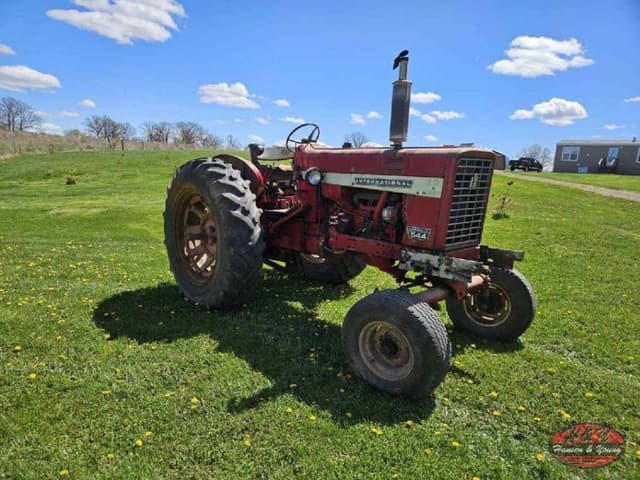 Image of International Harvester 544 equipment image 1