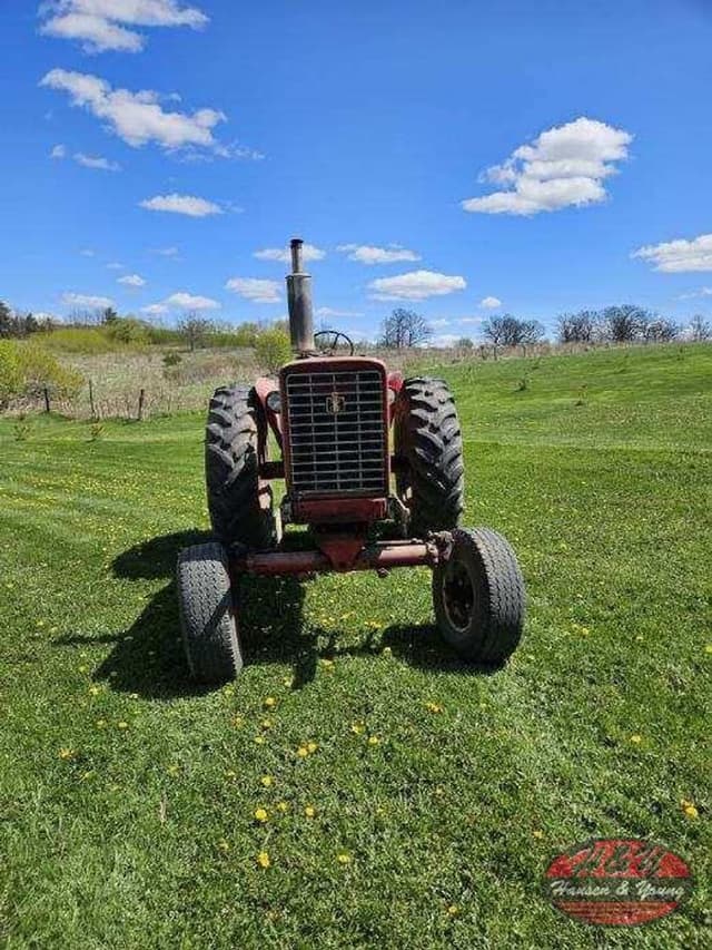 Image of International Harvester 544 equipment image 3