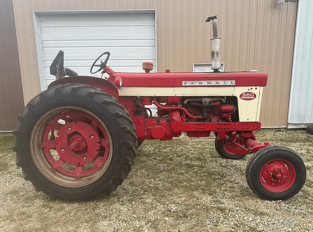 Image of Farmall 560  Image 0