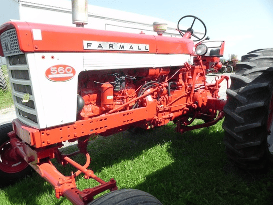 Main image Farmall 560 