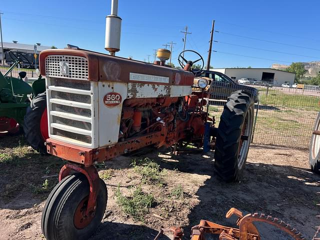 Image of Farmall 560  equipment image 2