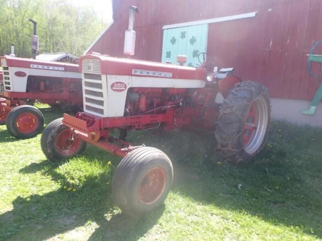 Farmall 560  Equipment Image0