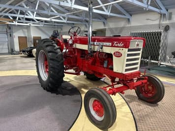 Main image Farmall 560