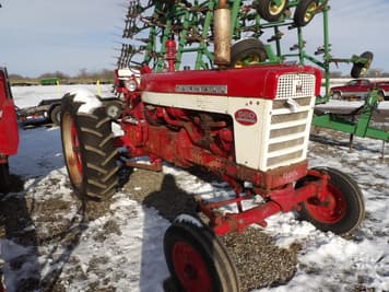 Main image Farmall 560