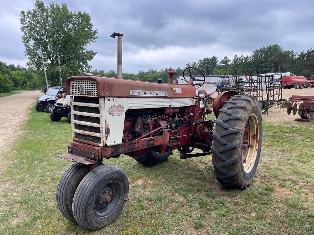 Image of Farmall 560  Primary image