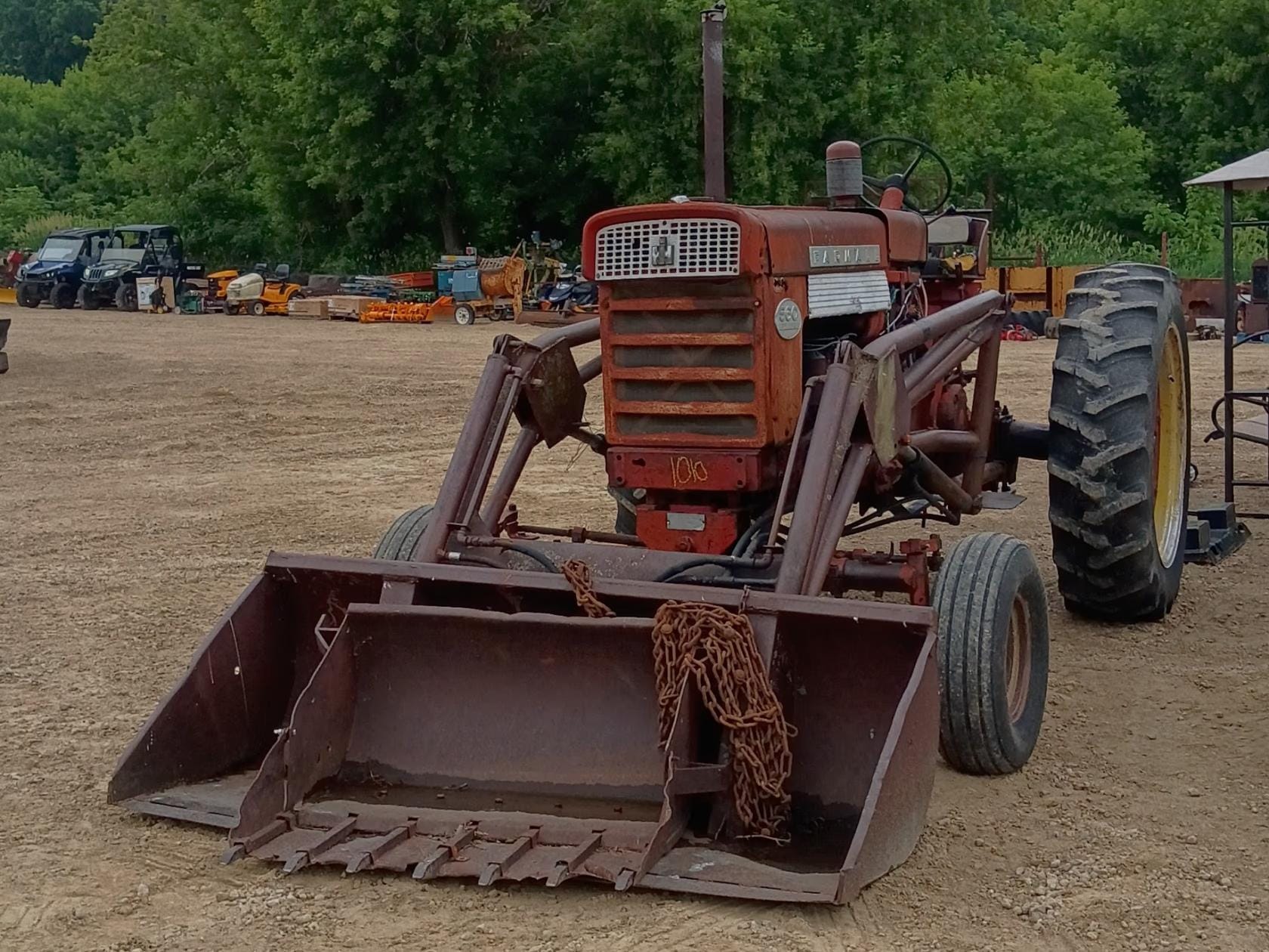 Farmall 560  Equipment Image0