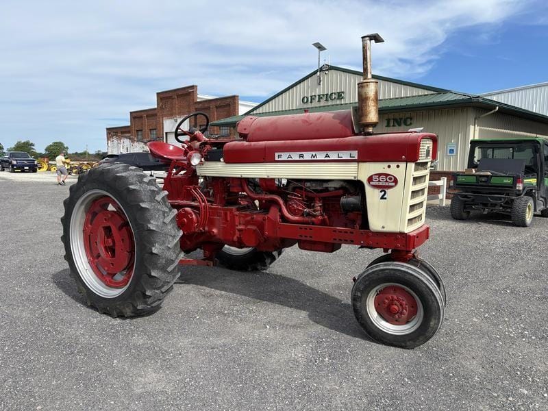 Farmall 560  Equipment Image0