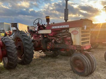 Main image Farmall 560