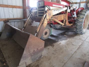 Main image Farmall 560