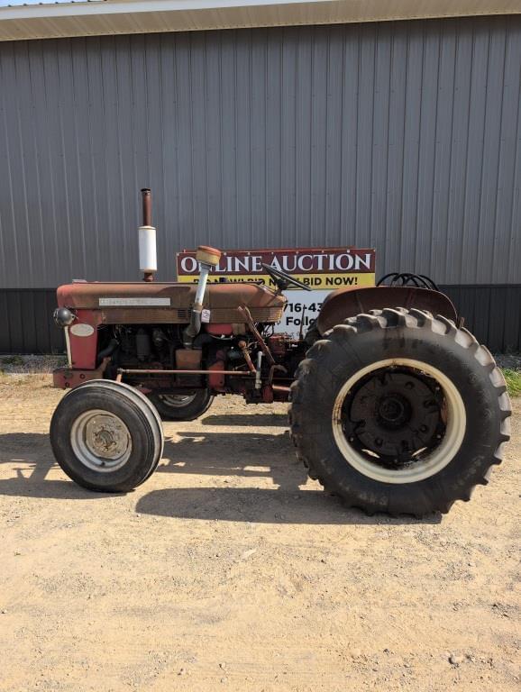 Image of Farmall 560  Primary image