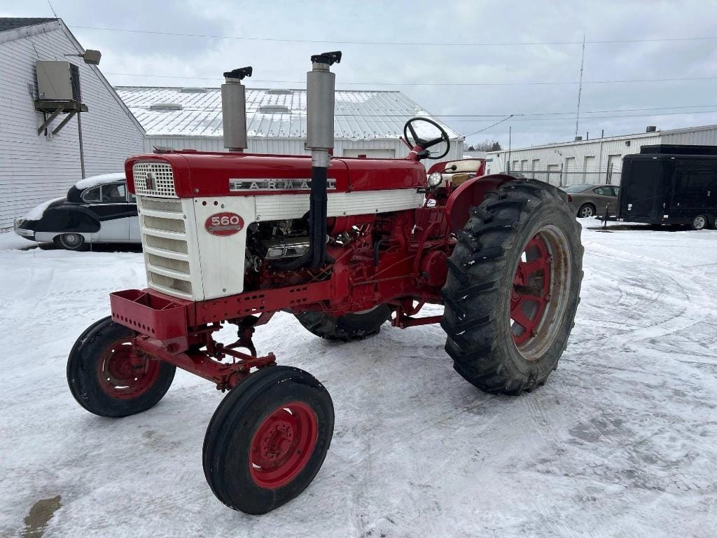 Main image Farmall 560 