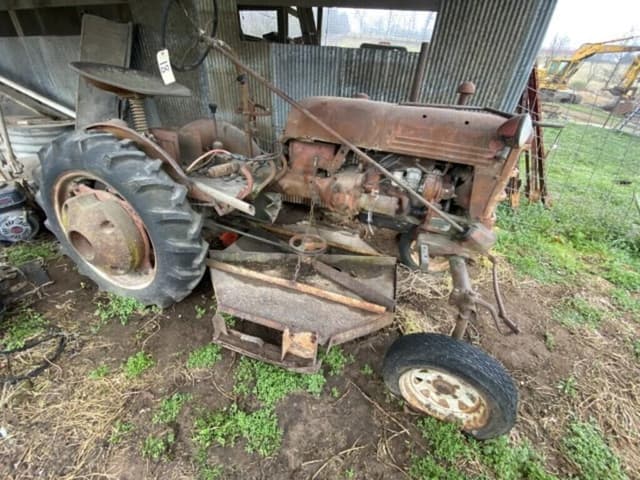 Image of Farmall Cub equipment image 1