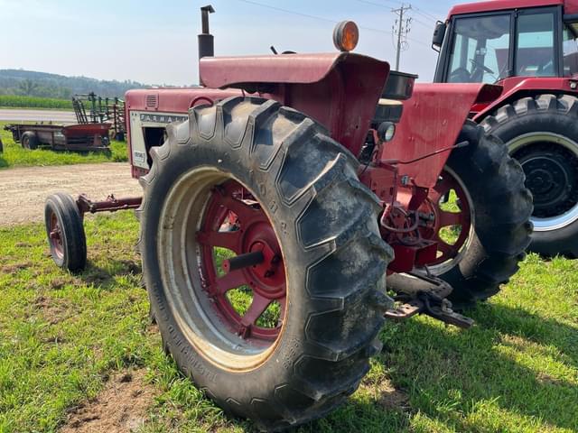 Image of Farmall 656 equipment image 4