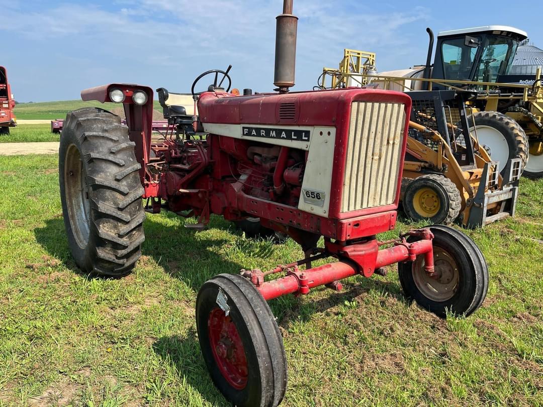 Image of Farmall 656 Primary image