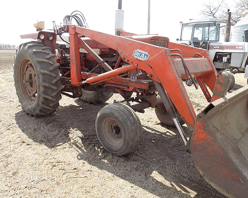 Image of Farmall 656 equipment image 1