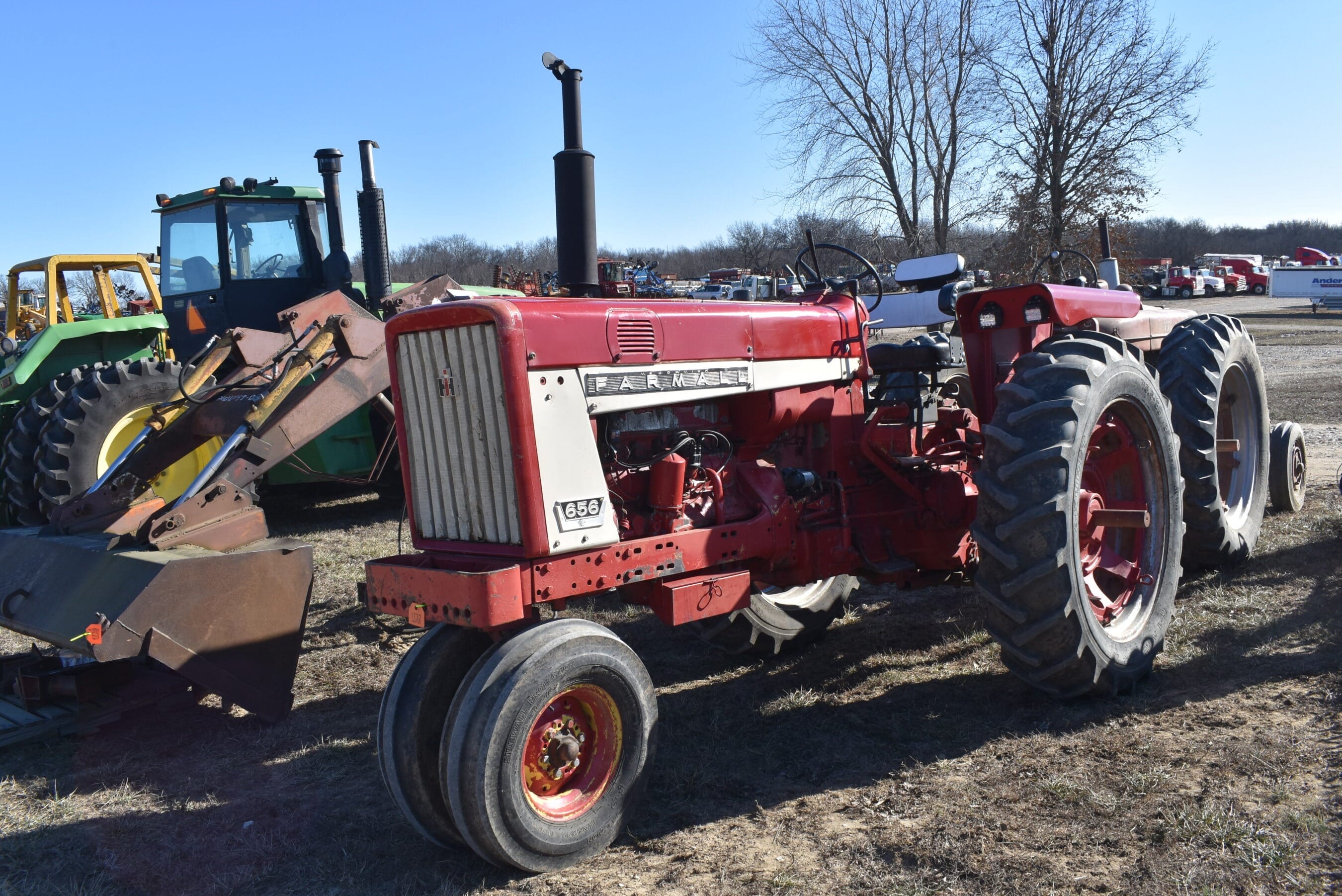 Farmall 656 Equipment Image0