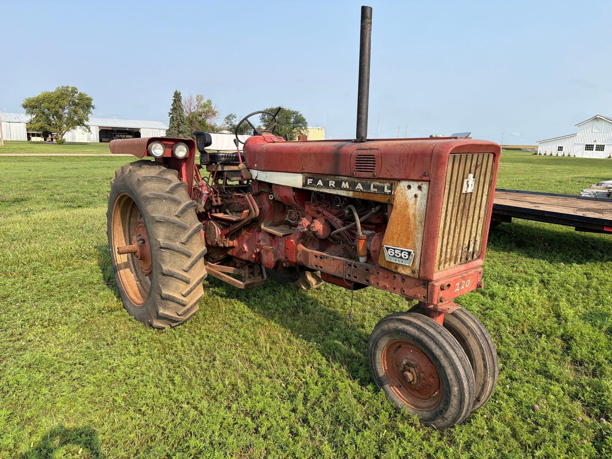 Farmall 656 Equipment Image0