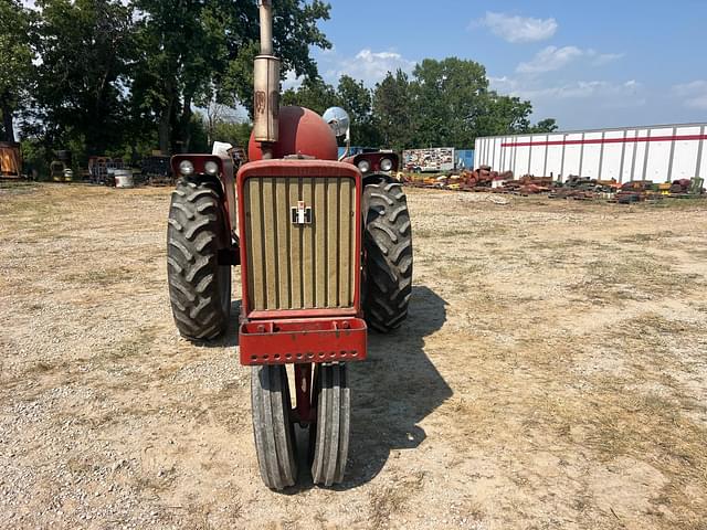 Image of Farmall 656 equipment image 2