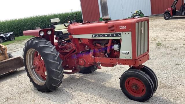 Image of Farmall 656 equipment image 3