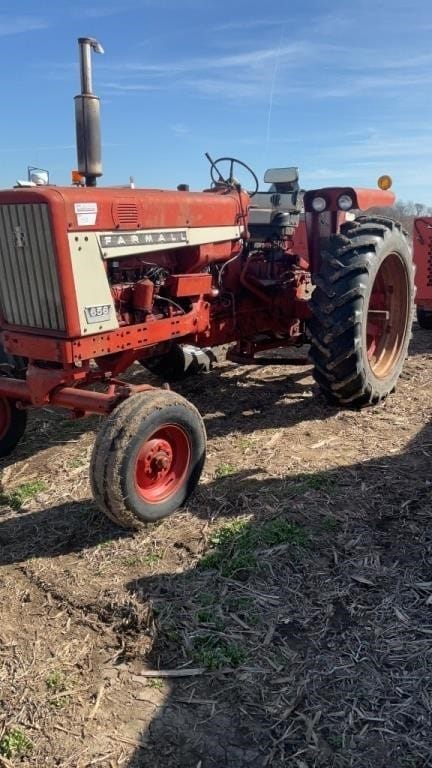 Farmall 656 Equipment Image0