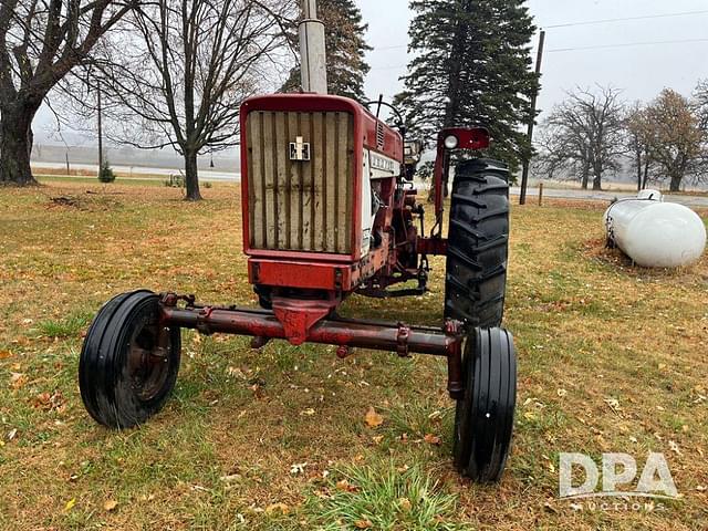 Image of Farmall 656 equipment image 2