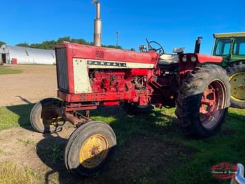 Main image Farmall 656