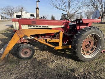 Main image Farmall 656
