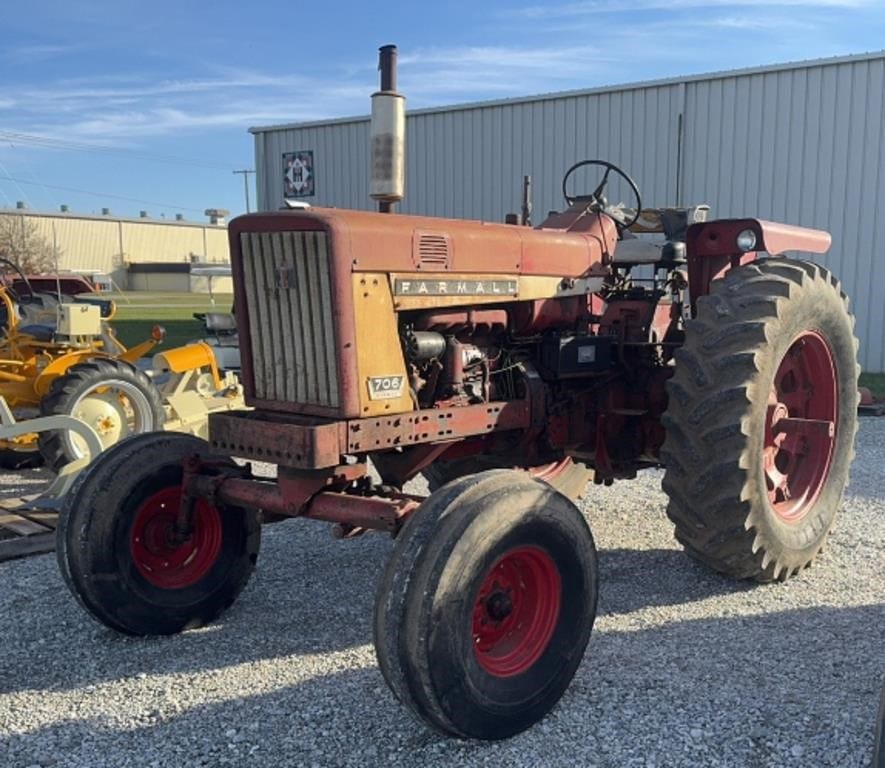 Farmall 706 Equipment Image0