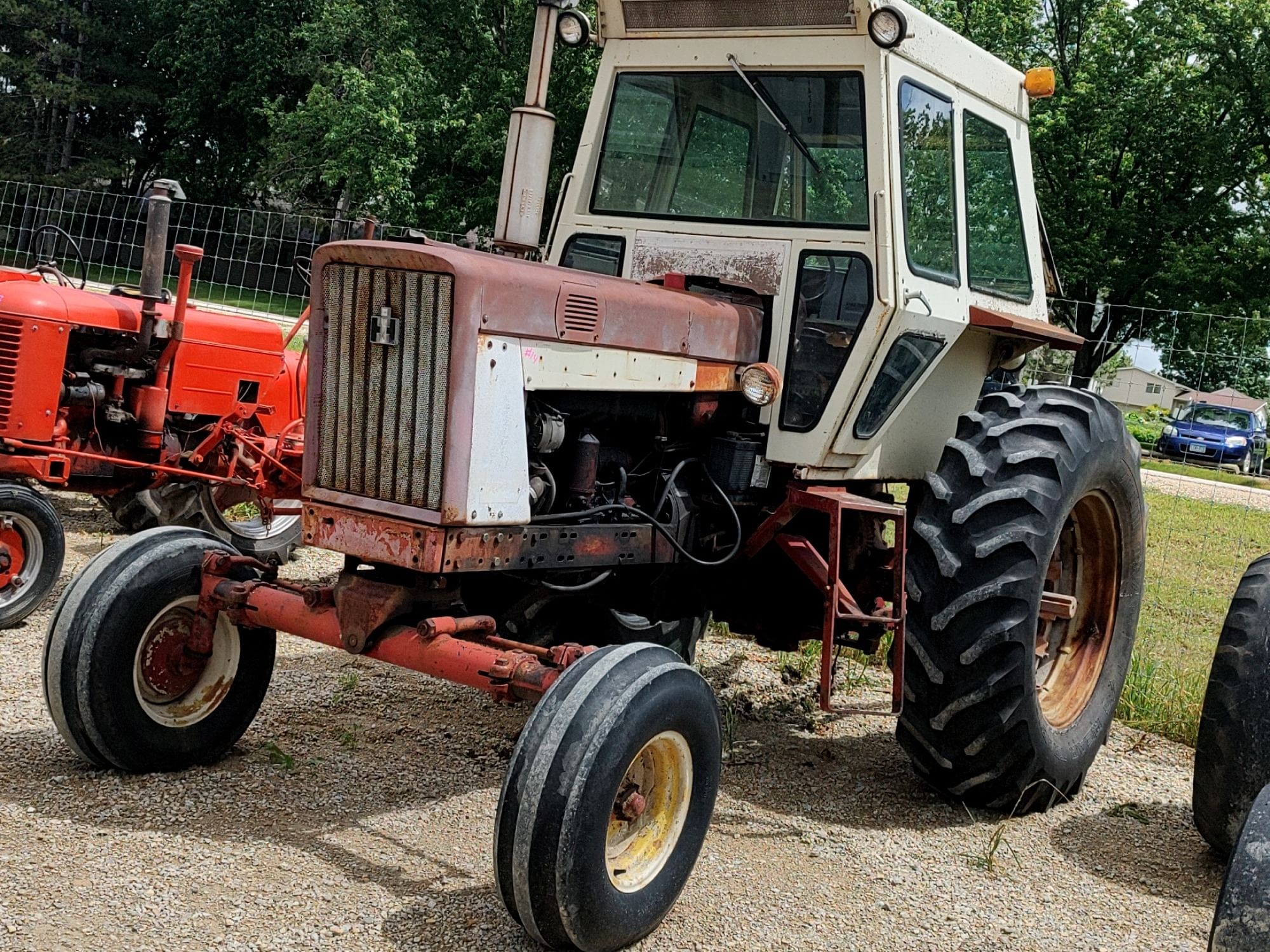 Main image International Harvester 706