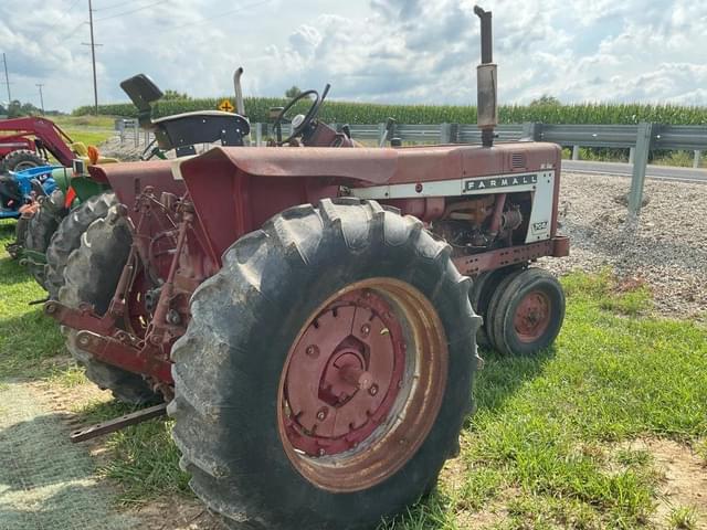 Image of Farmall 706 equipment image 4