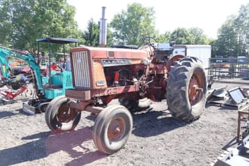 Main image Farmall 706