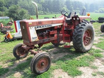 Main image International Harvester 706