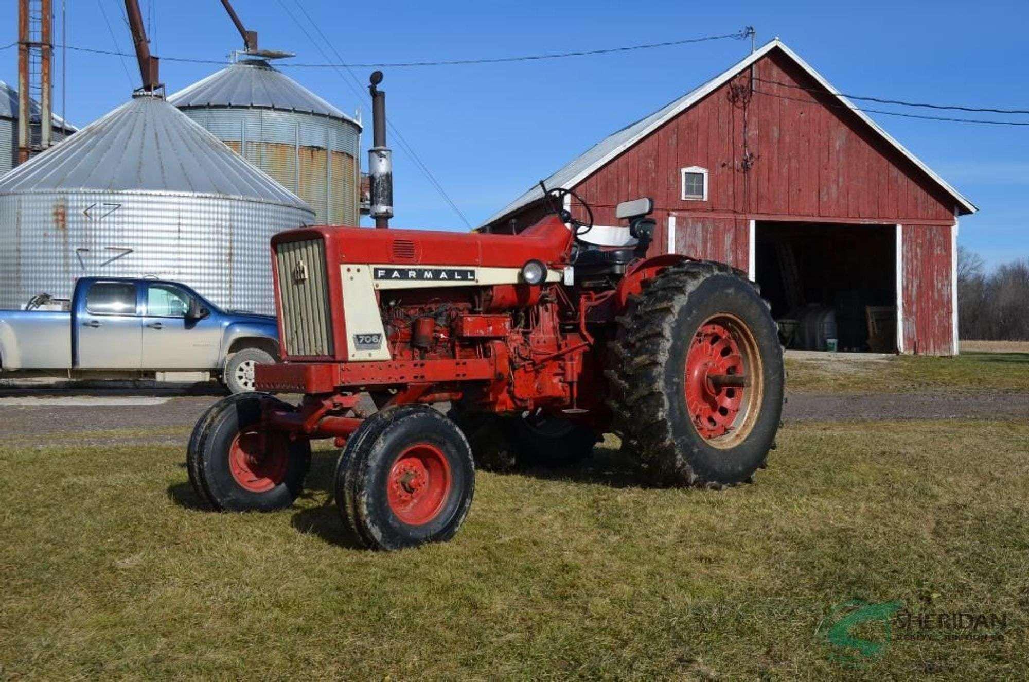 Main image International Harvester 706